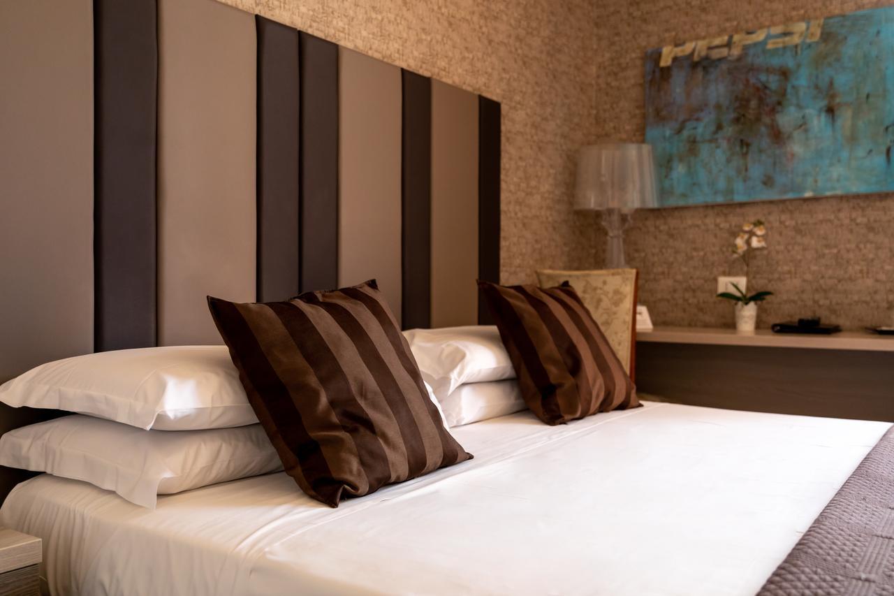 Blue Inn Luxury Suites Rom Eksteriør billede